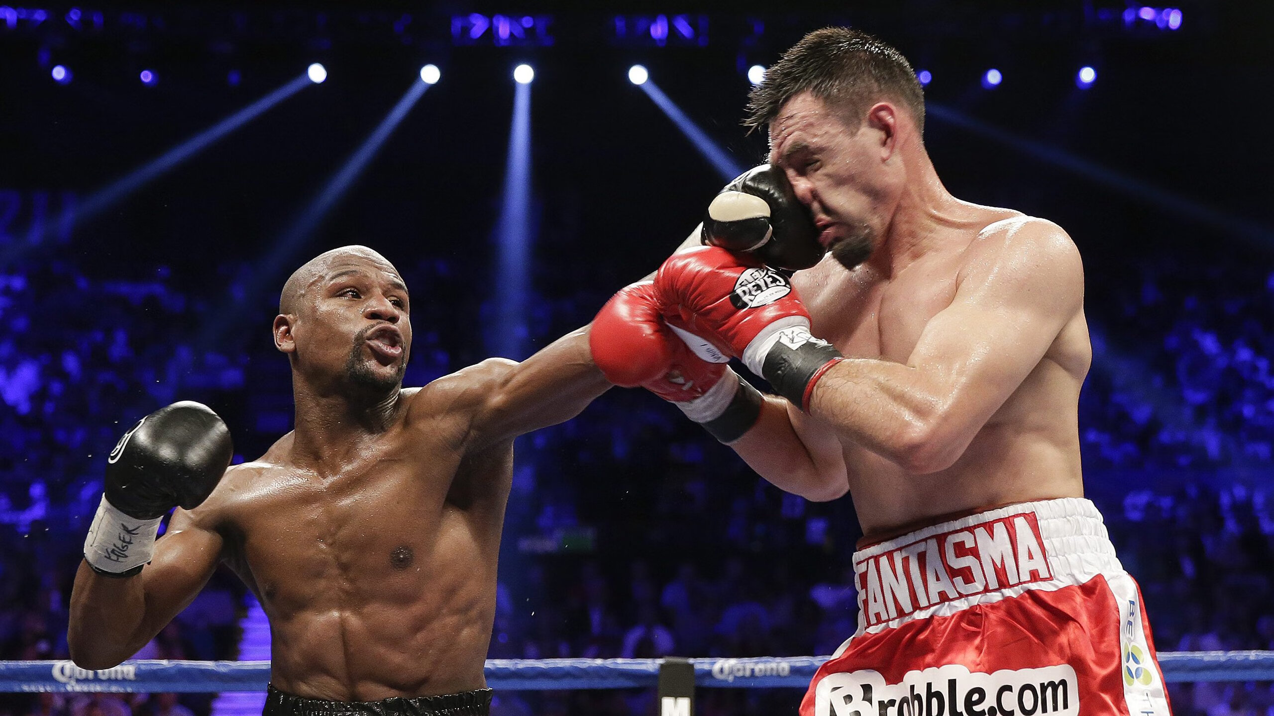 “英超强队疯狂追分，即将迎来最关键比赛”，英超强强对话