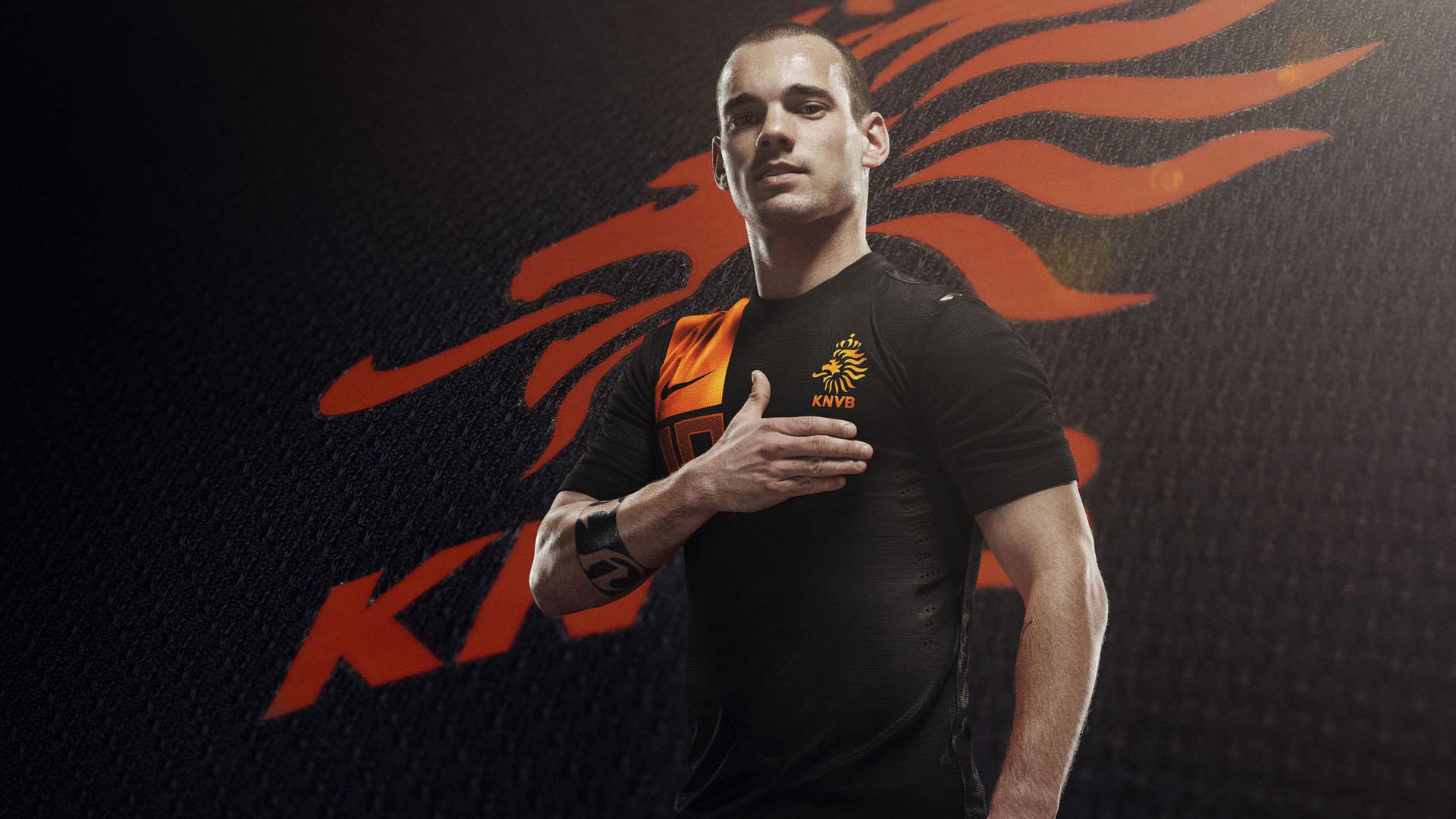 李恩：从防守到进攻，他为全黑队提供了极大的战术灵活性，李恩在百度百科